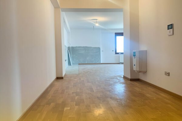 Banesa 121m² në #SHITJE ose me #QIRA në Nartel Center