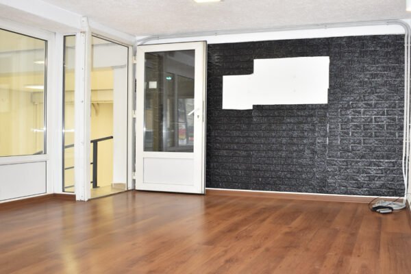 Lokal 200m² me #QIRA në lagjen e Muhaxherëve.