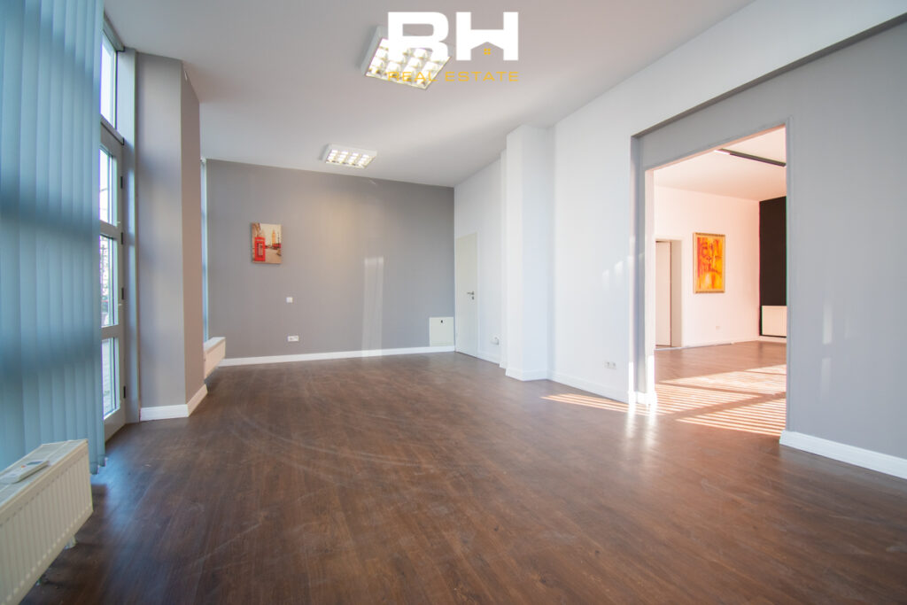 Lokali 90m² me #QIRA në objektin e “Nartel Exin”, në Emshir.