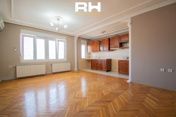 Shtëpi 672m² me #QIRA në Dragodan.