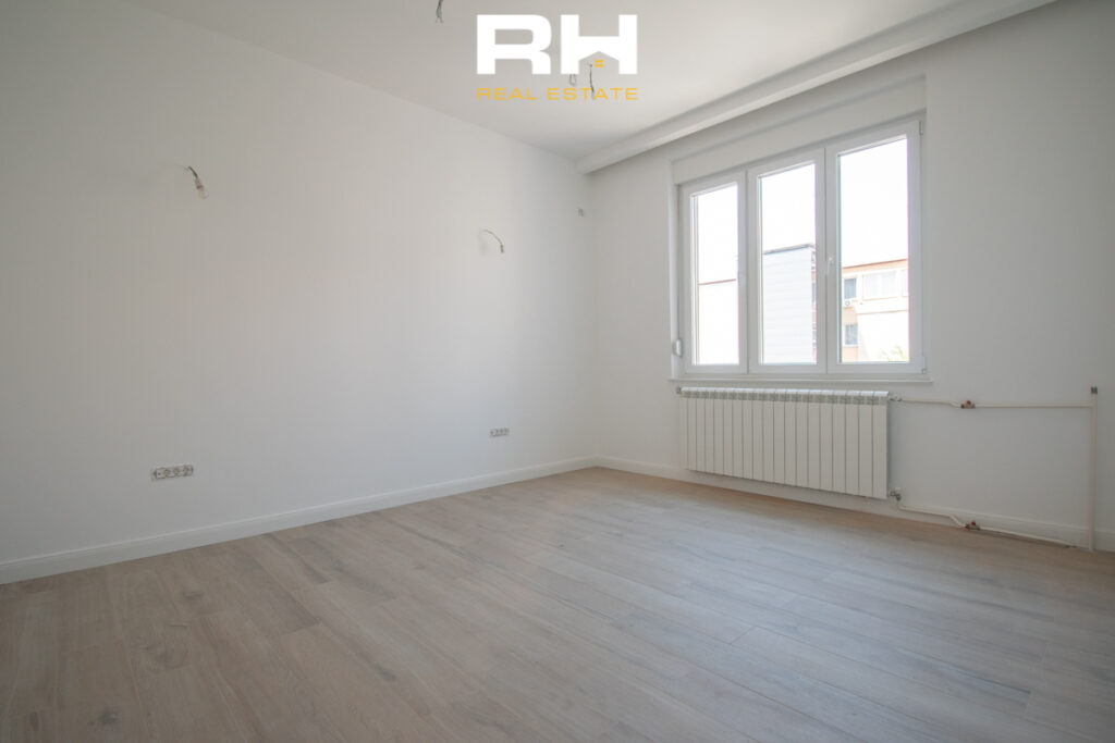 Zyre 118m² me #QIRA në Qendër.