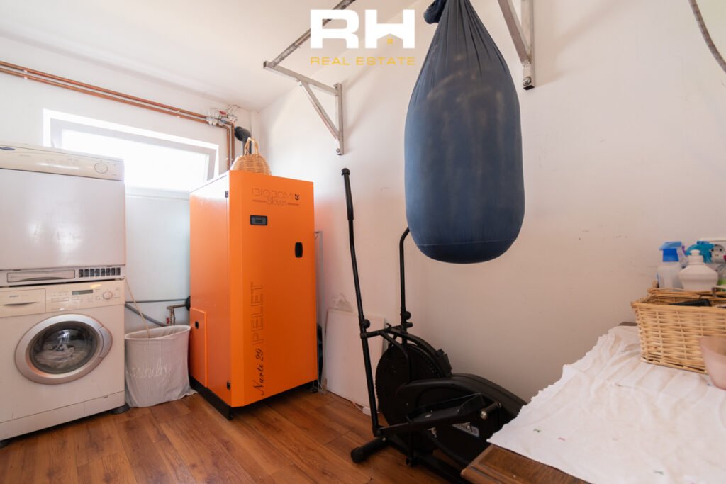 Shtëpi 245.61m² në #SHITJE në Kodrën e Trimave