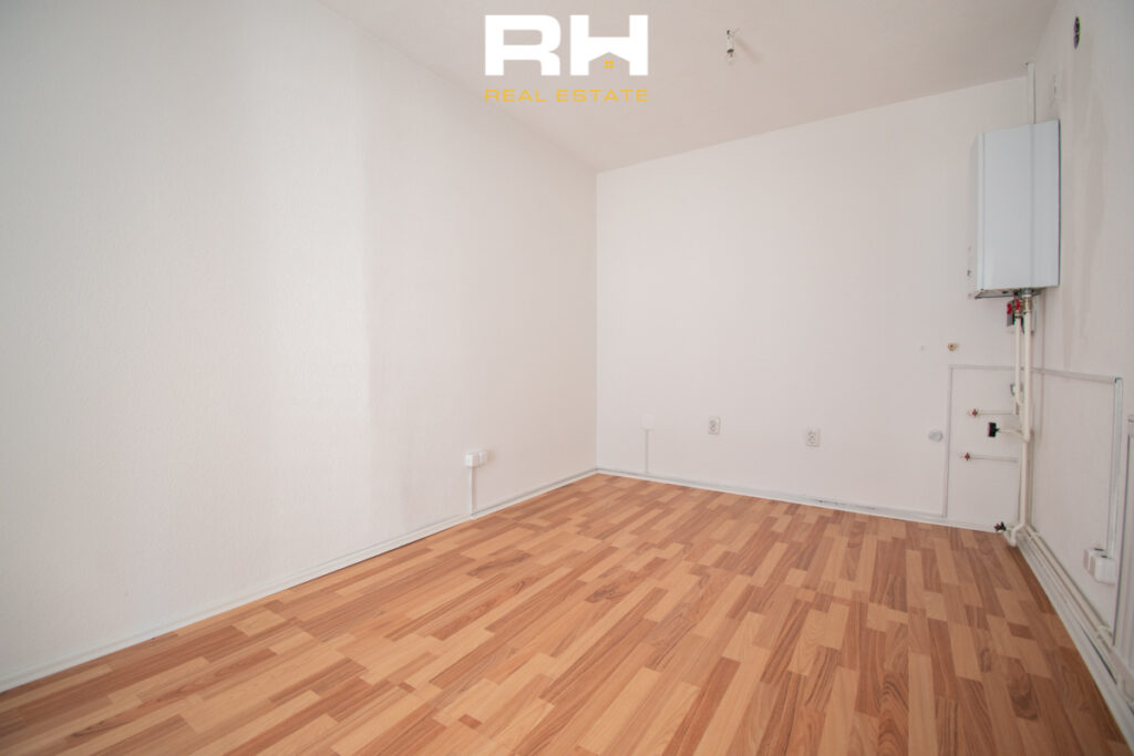 Zyre 120m² me #QIRA Në Mahallën e Muhaxherëve