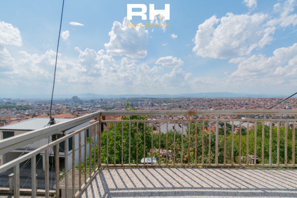 Kat Shtëpie 120m² me QIRA në Taslixhe