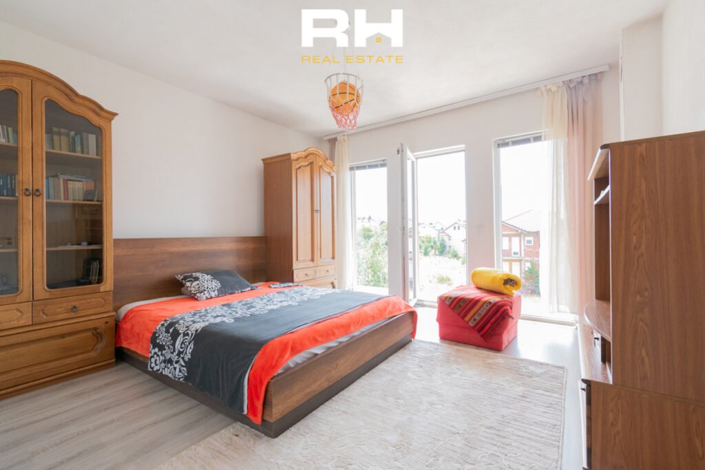 Shtëpi 245.61m² në #SHITJE në Kodrën e Trimave