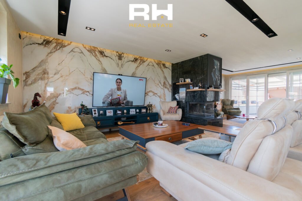 Shtëpi 480m² me #QIRA në Emshir.