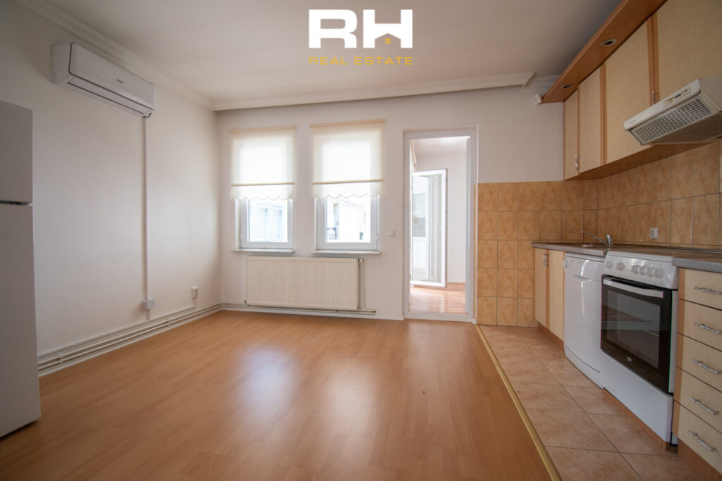 Zyre 120m² me #QIRA Në Mahallën e Muhaxherëve