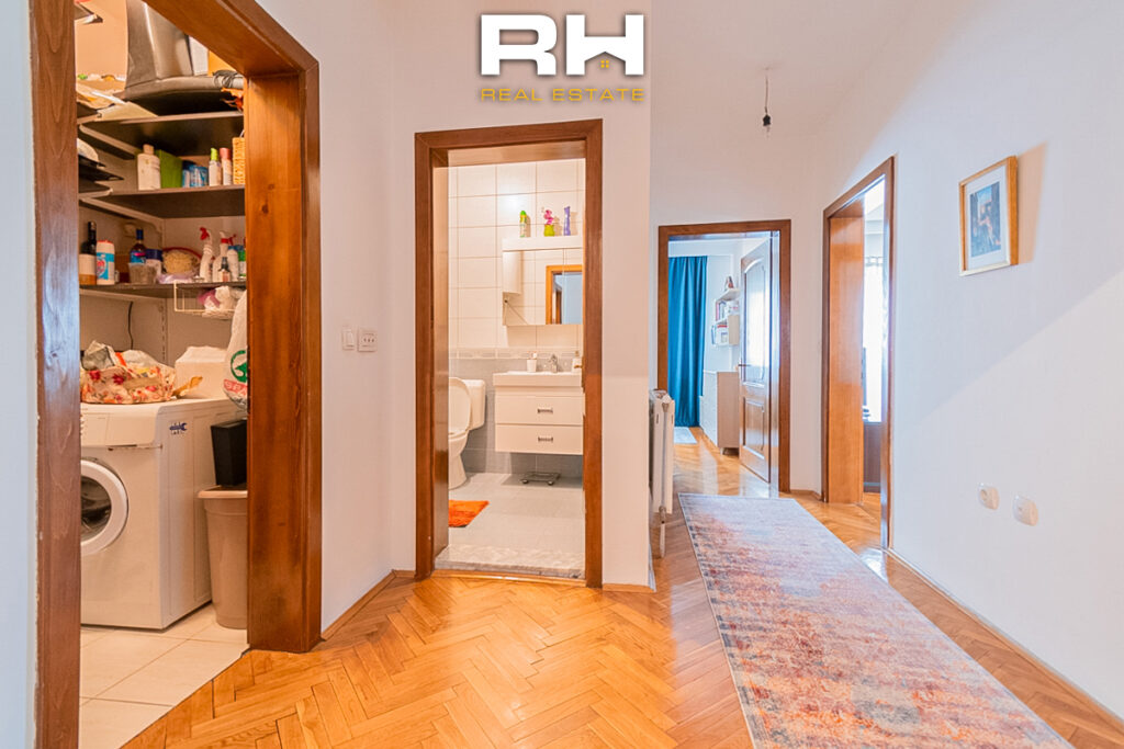 Banesa 85m² me #QIRA te Qafa.