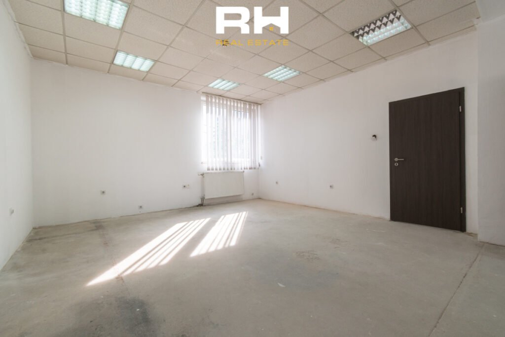 Zyre 200m² me #QIRA në Qendër