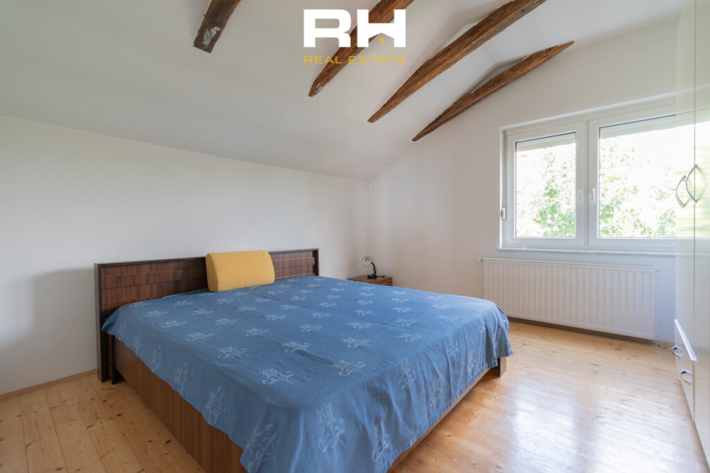 Kat Shtëpie 120m² me QIRA në Taslixhe