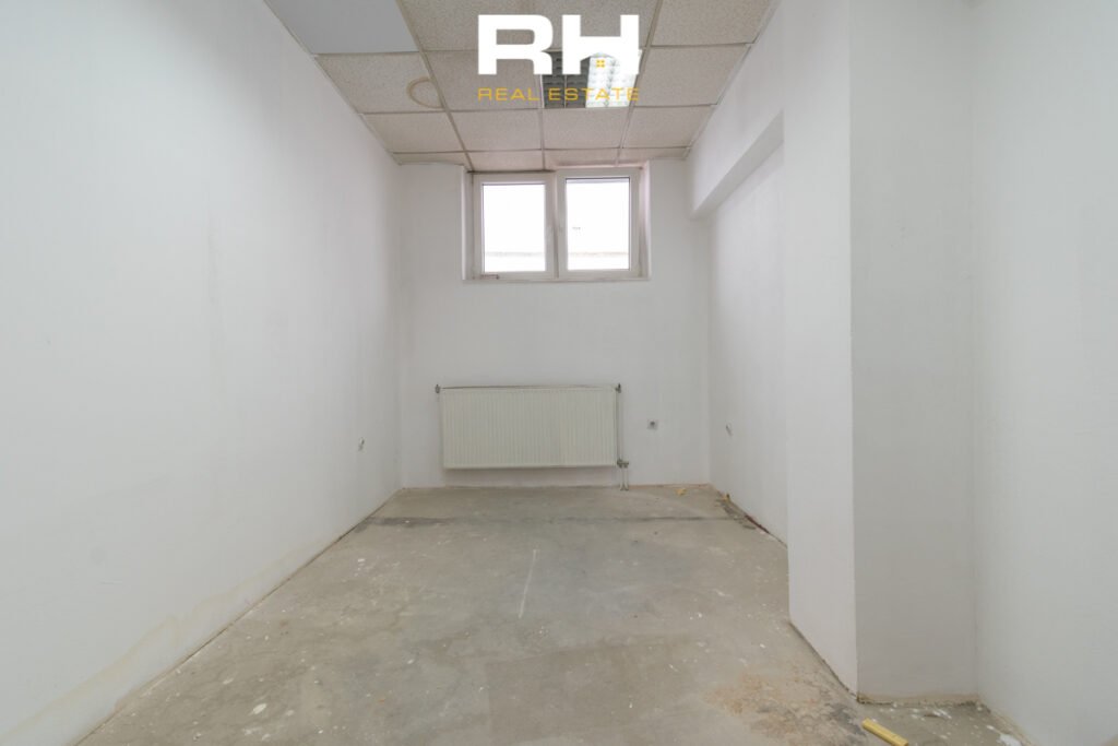 Zyre 200m² me #QIRA në Qendër
