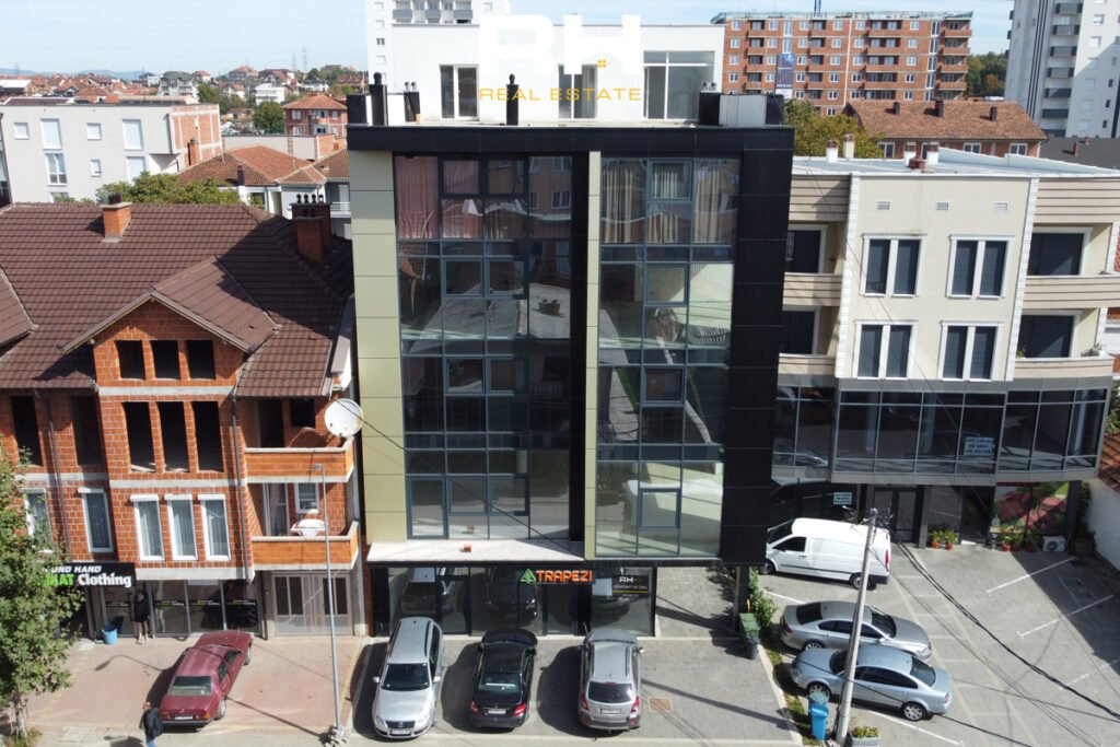 Objekt 720m² me #QIRA në Podujevë