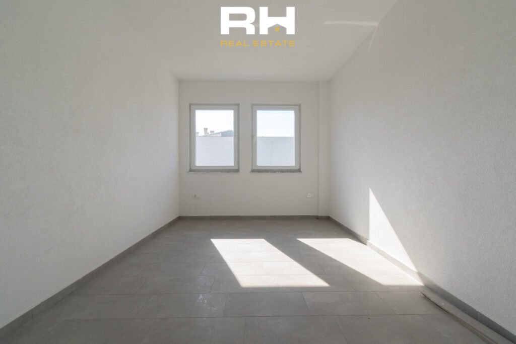 Objekt 720m² me #QIRA në Obiliq