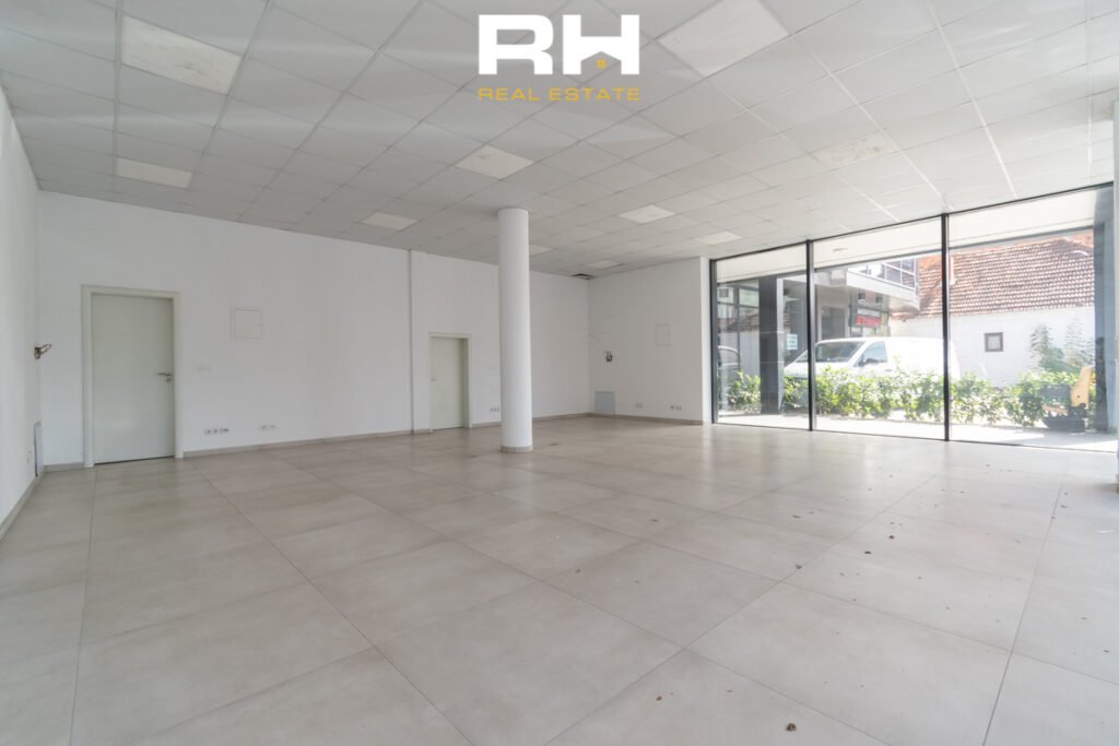 Objekt 720m² me #QIRA në Podujevë