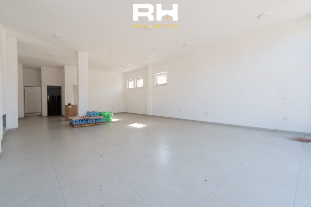 Objekt 720m² me #QIRA në Obiliq