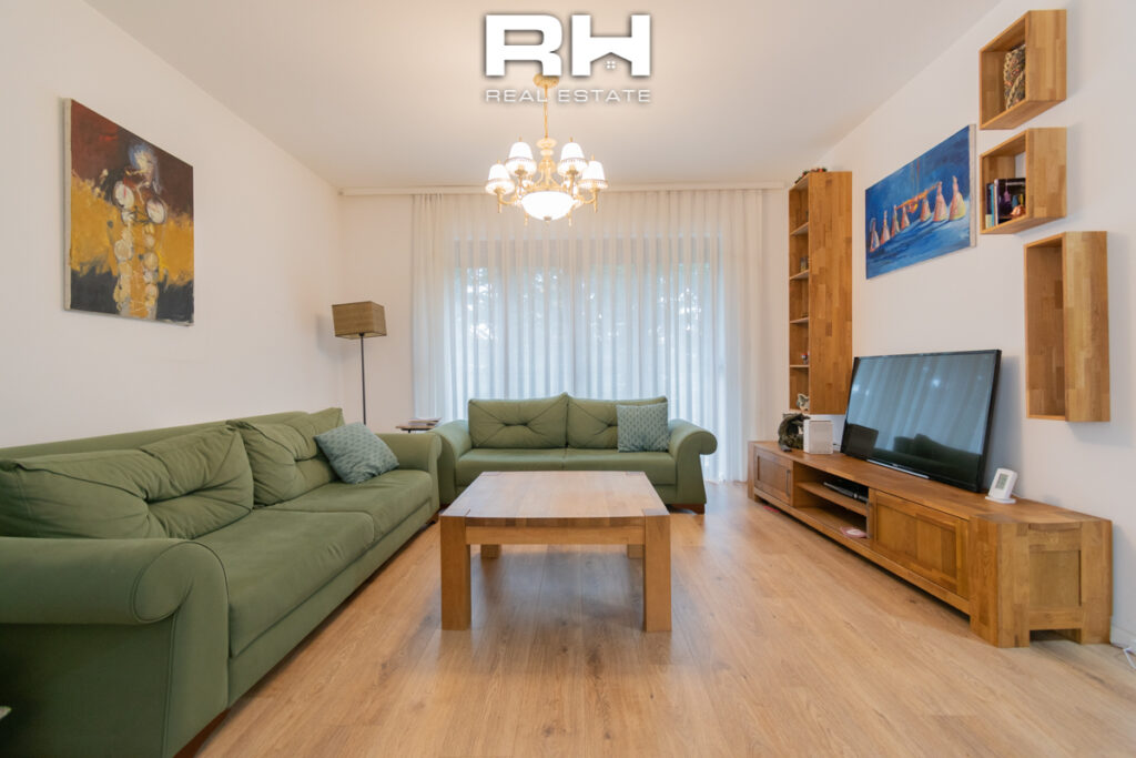 Shtepi 265m² me #QIRA në Bërnicë të Poshtme