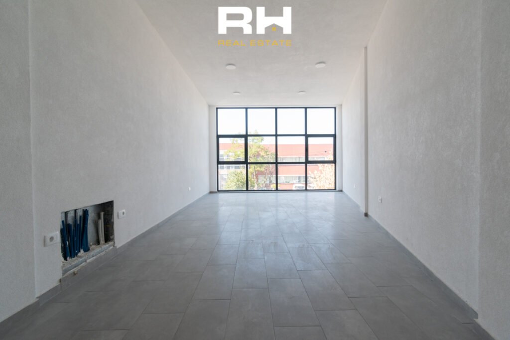 Objekt 720m² me #QIRA në Obiliq