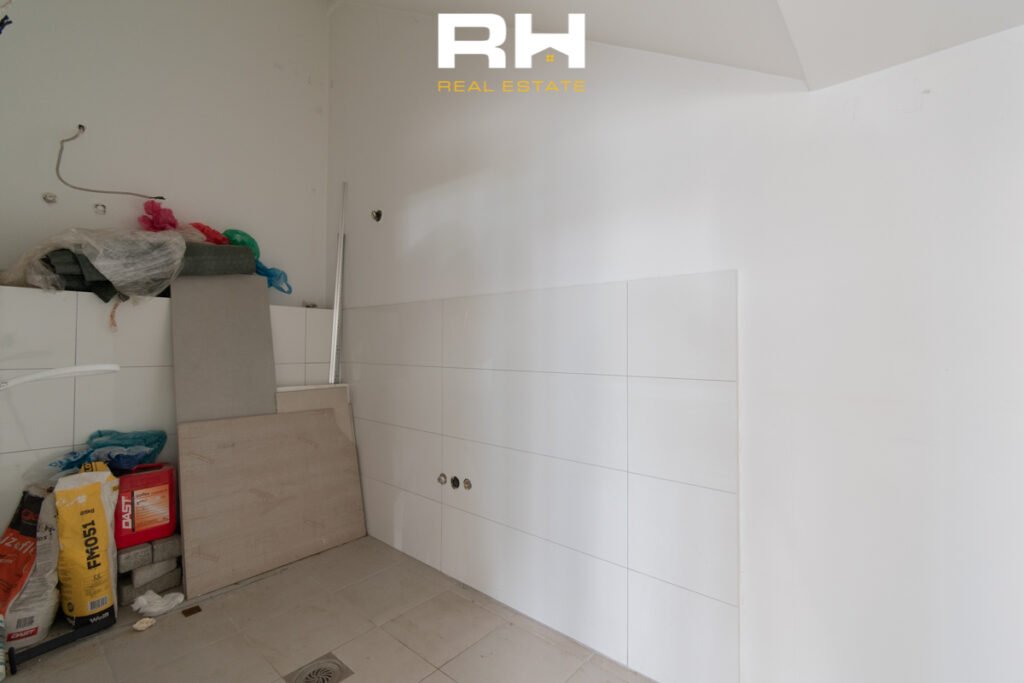 Objekt 720m² me #QIRA në Podujevë