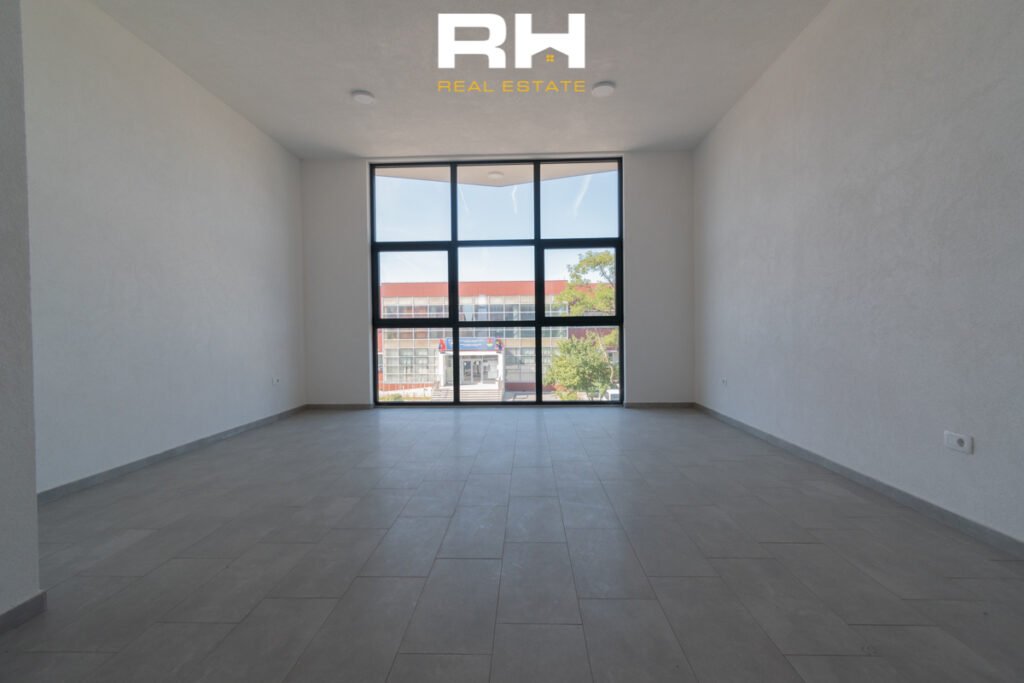 Objekt 720m² me #QIRA në Obiliq