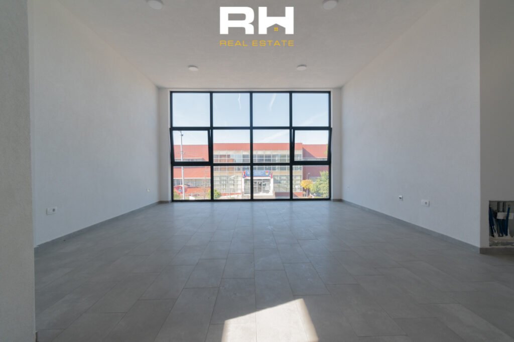 Objekt 720m² me #QIRA në Obiliq