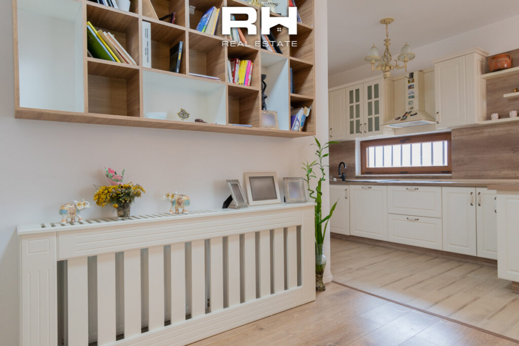Shtepi 265m² me #QIRA në Bërnicë të Poshtme