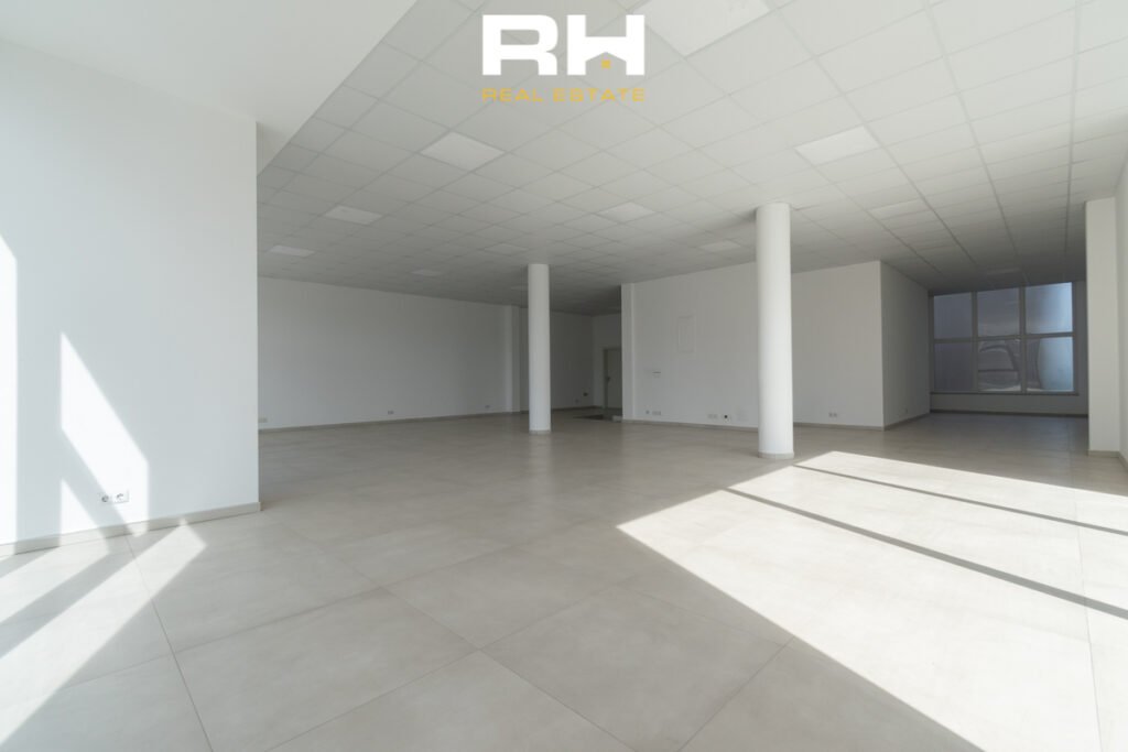 Objekt 720m² me #QIRA në Podujevë