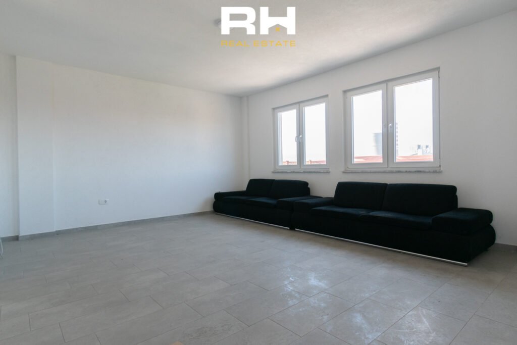 Objekt 720m² me #QIRA në Obiliq