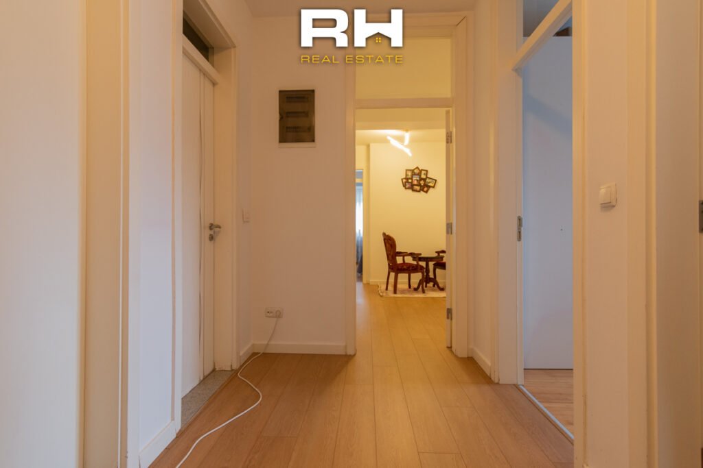 Banesë – Zyre 200m² me #QIRA në Pejton