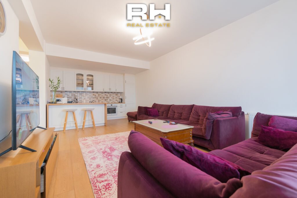 Banesë – Zyre 200m² me #QIRA në Pejton