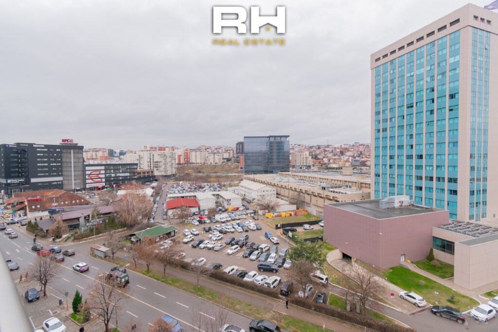 Banesë – Zyre 200m² me #QIRA në Pejton