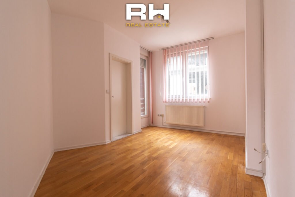 Banesa – Zyre 156m² me QIRA në Aktash