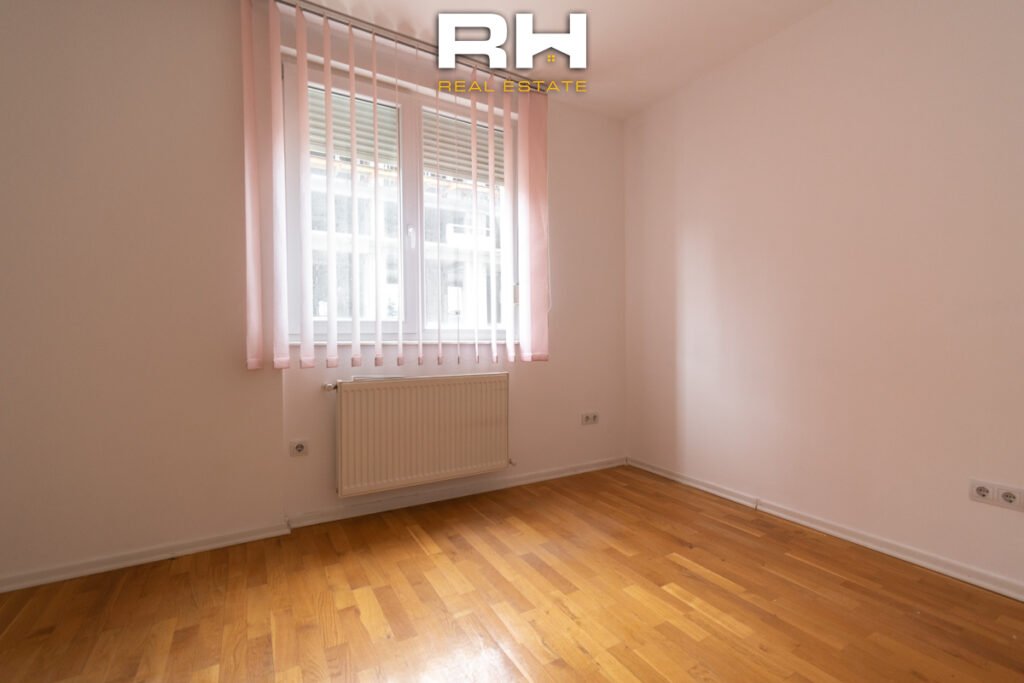 Banesa – Zyre 156m² me QIRA në Aktash