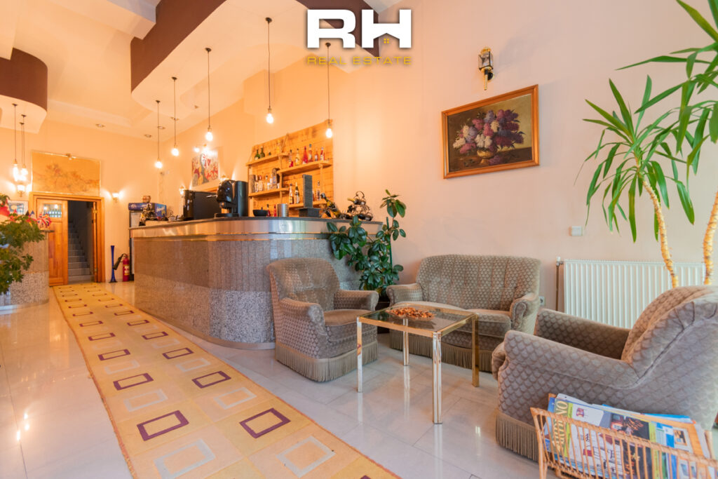 Objekt 1100m² me #QIRA në Kodra e Trimave