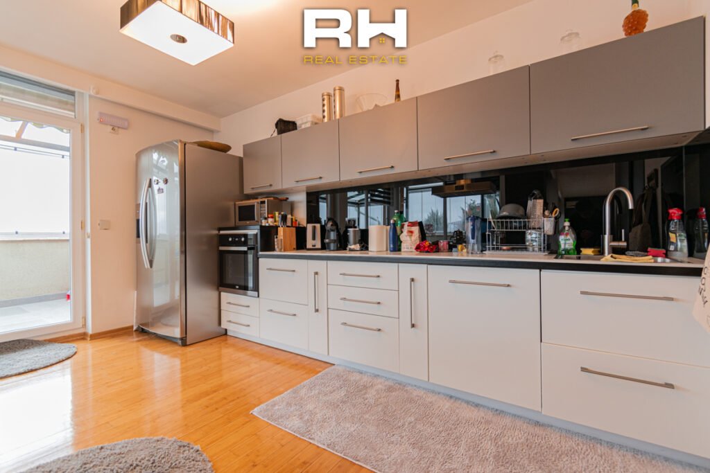 Penthouse 205m² me #QIRA në Dragodan / Arbëri