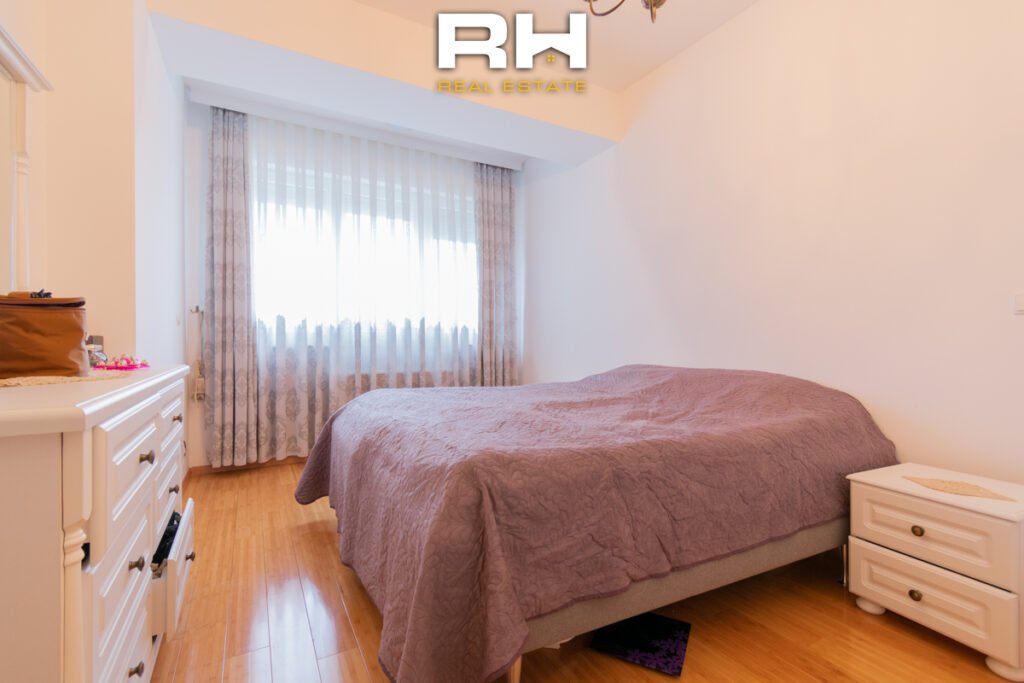 Banesë – Zyre 200m² me #QIRA në Pejton