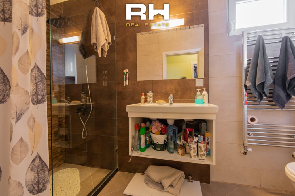 Penthouse – Duplex 160 + 130m² me #QIRA në objektin e ‘Prishtina Stars’, Aktash