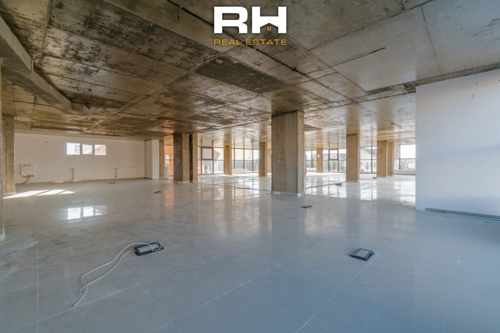 Lokal 500m² me #QIRA në Emshir