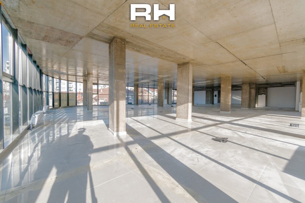 Lokal 500m² me #QIRA në Emshir