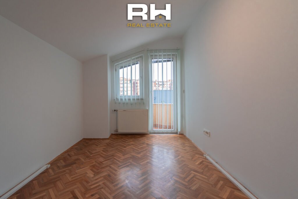 Objekt 330m² me #QIRA në Dardani