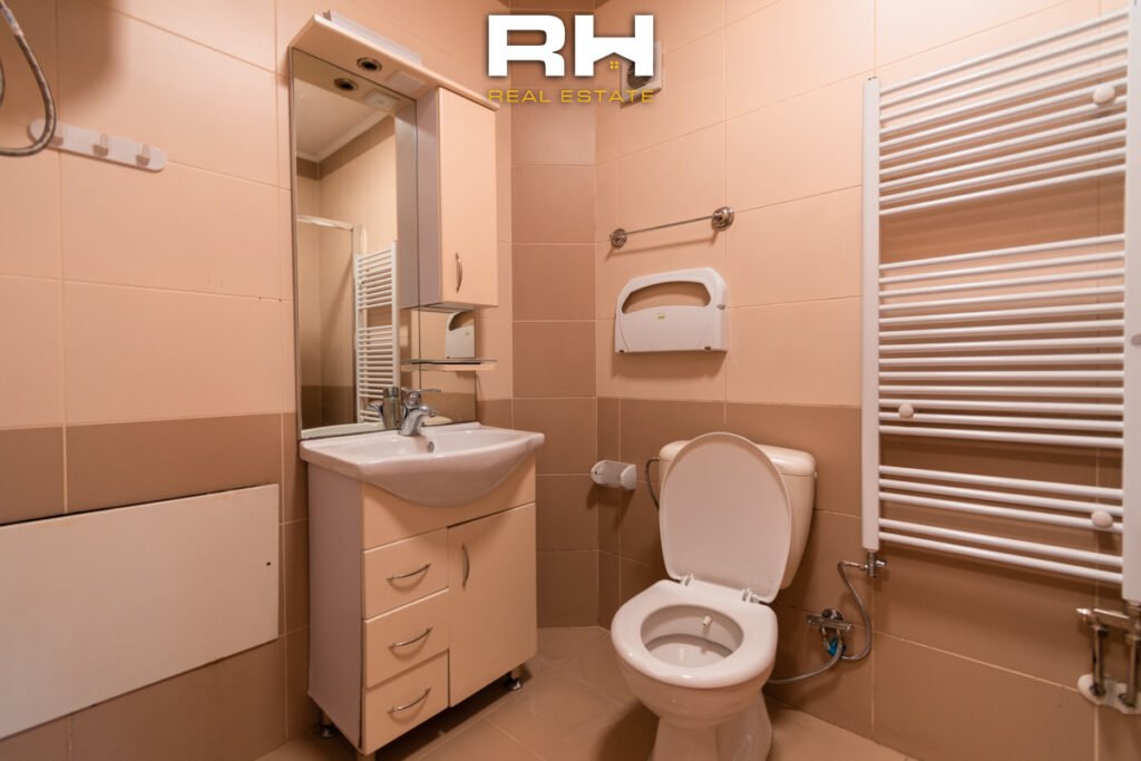 Objekt 330m² me #QIRA në Dardani