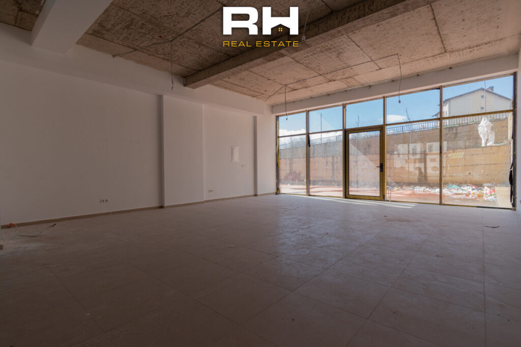 Lokal 127m² në SHITJE në Dragodan