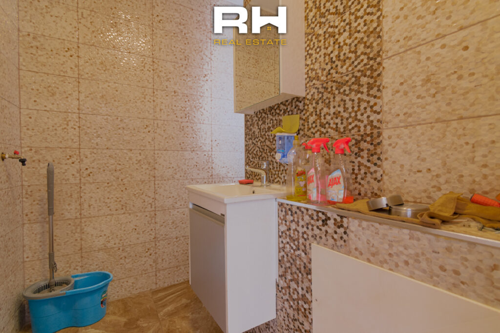 Lokal 57m² neto në SHITJE në Qendër