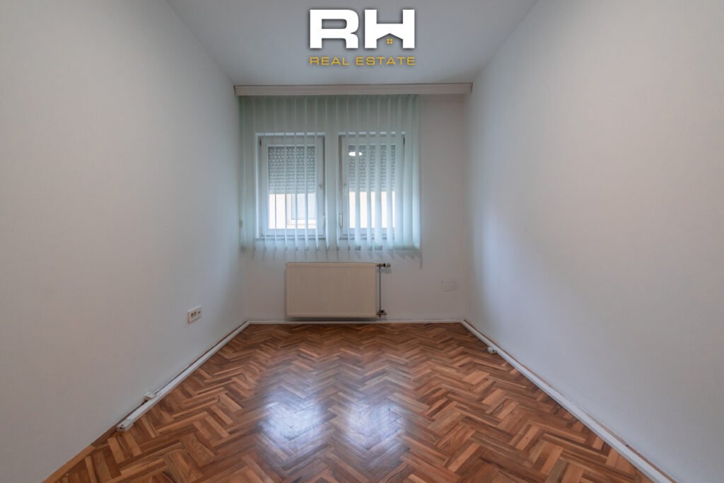 Objekt 330m² me #QIRA në Dardani