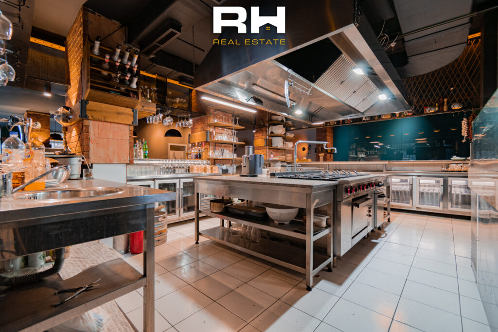 Lokal 250m² me #QIRA në Dragodan