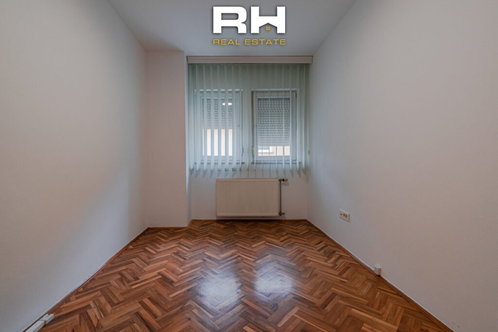 Objekt 330m² me #QIRA në Dardani