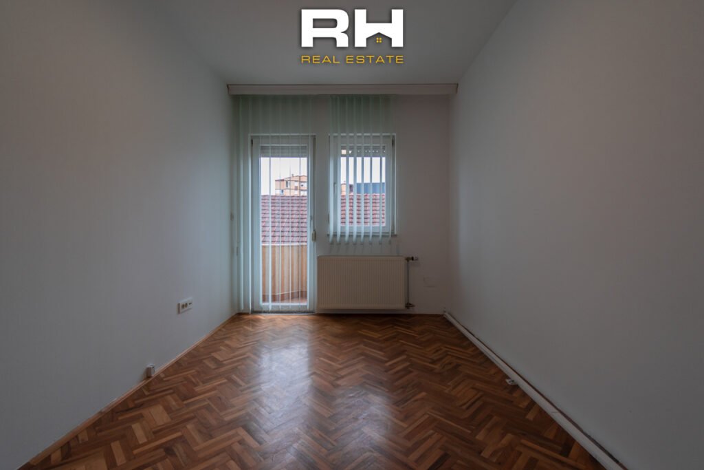 Objekt 330m² me #QIRA në Dardani