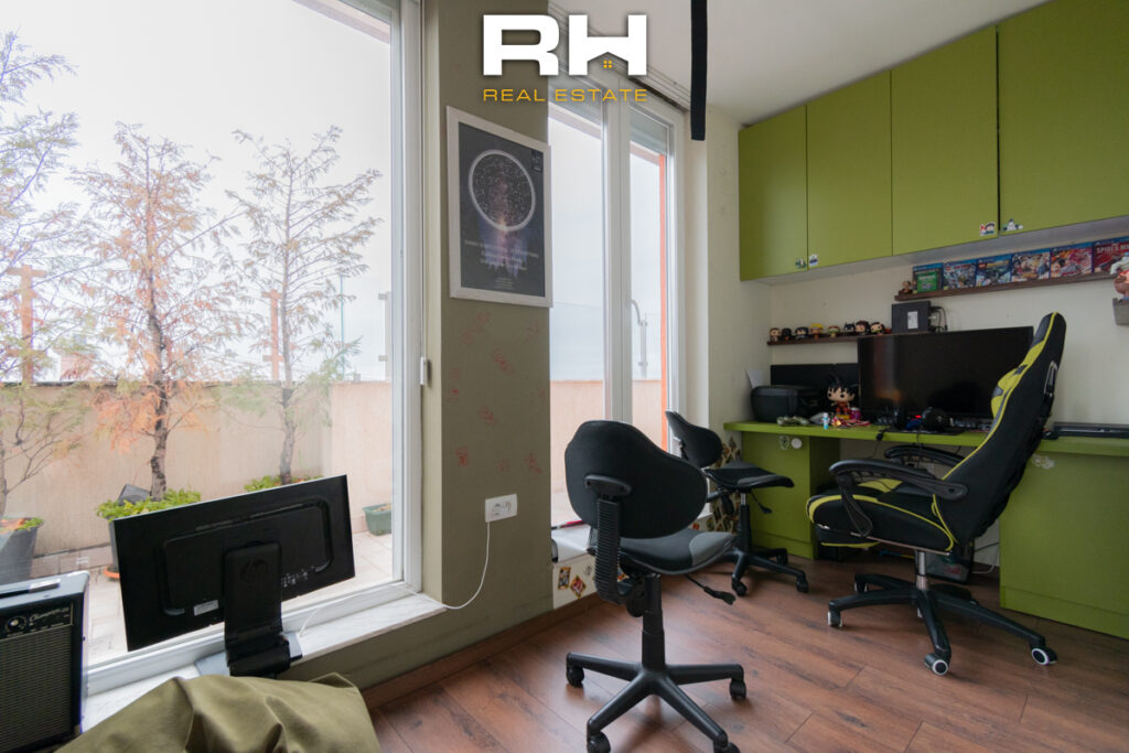 Penthouse 155m² + 90m² në SHITJE në Dragodan / Arbëri