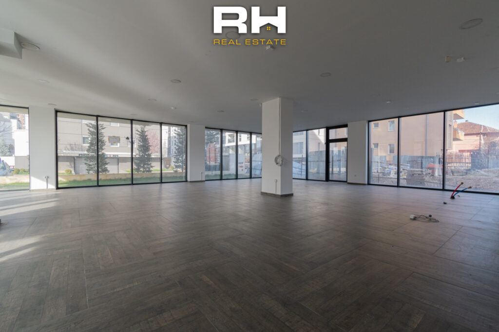 Lokal 175m² me #QIRA në Lagjen e Spitalit