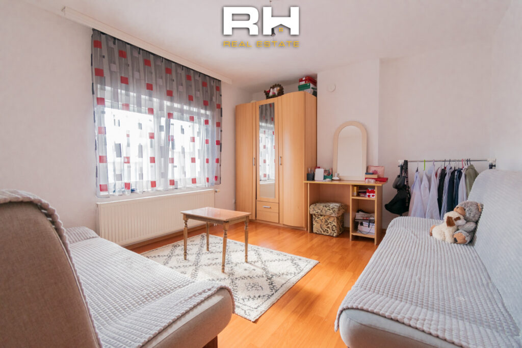 Shtëpi 220m² në SHITJE në Matiçan