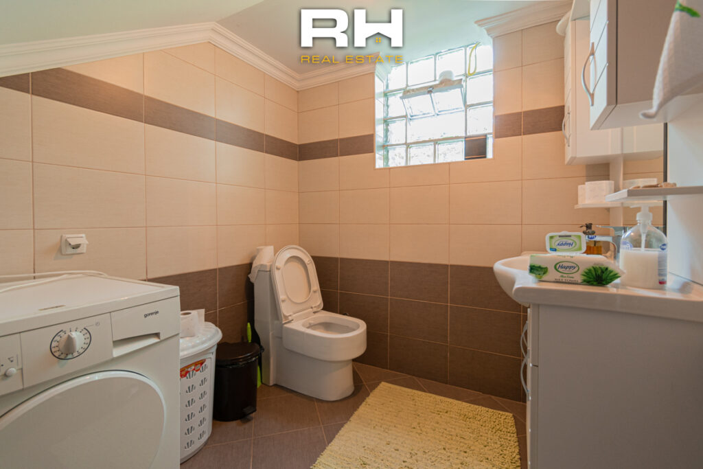 Shtëpi 202.75m² në SHITJE në Lagjen Nic, Çagllavicë